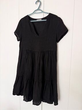 Linen Francesca Bettini Black Short Sleeve Tiered Dress
